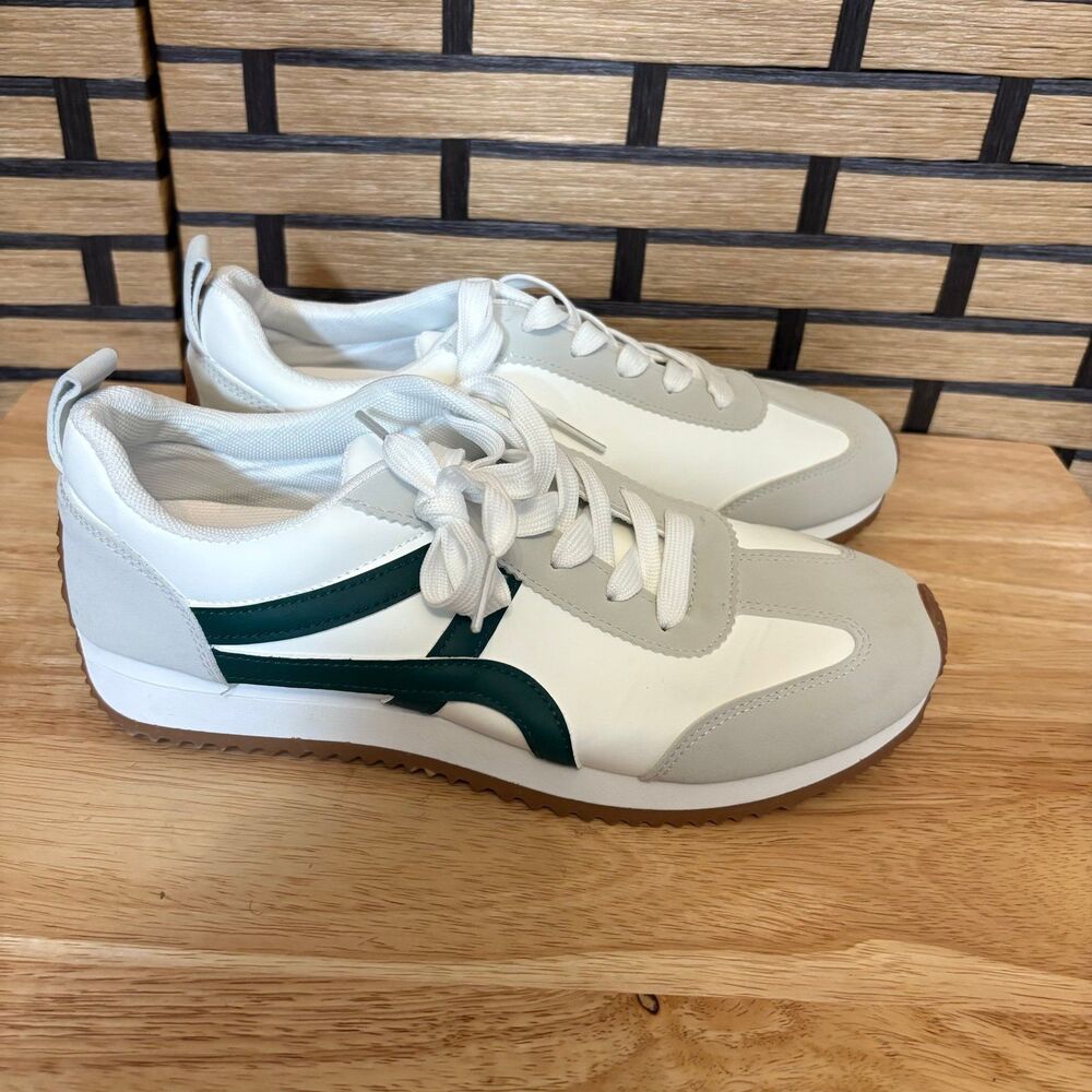 Top Moda White And Green‎ Sneakers Size 10